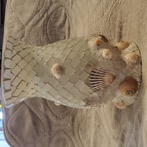 *HOST PICK* Sea Shell candle vase.